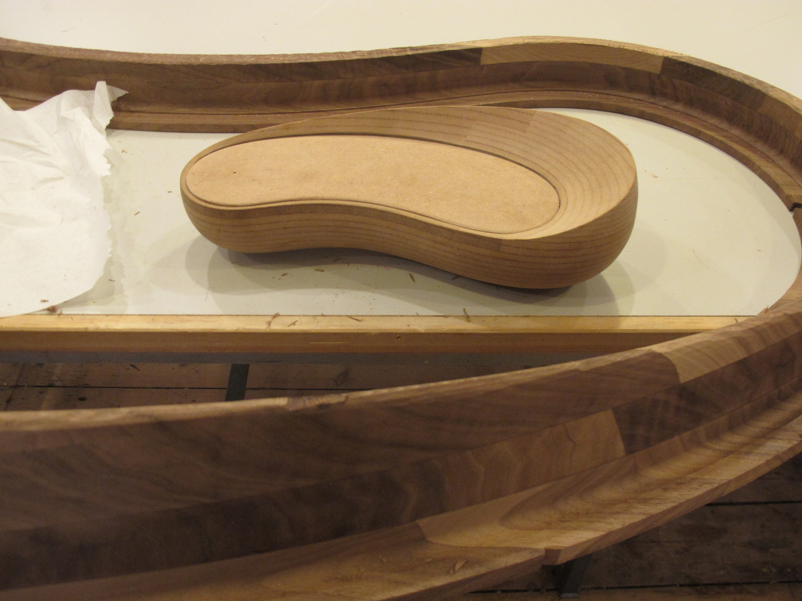 Rasmus Fenhann: Curve Daybed